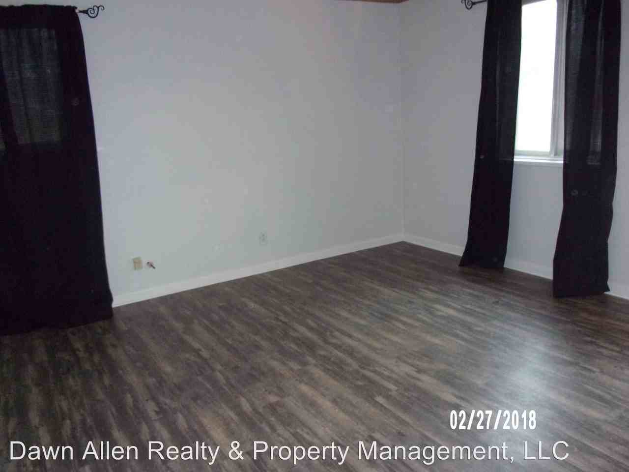 156 Louisa St - Photo 3 of 3