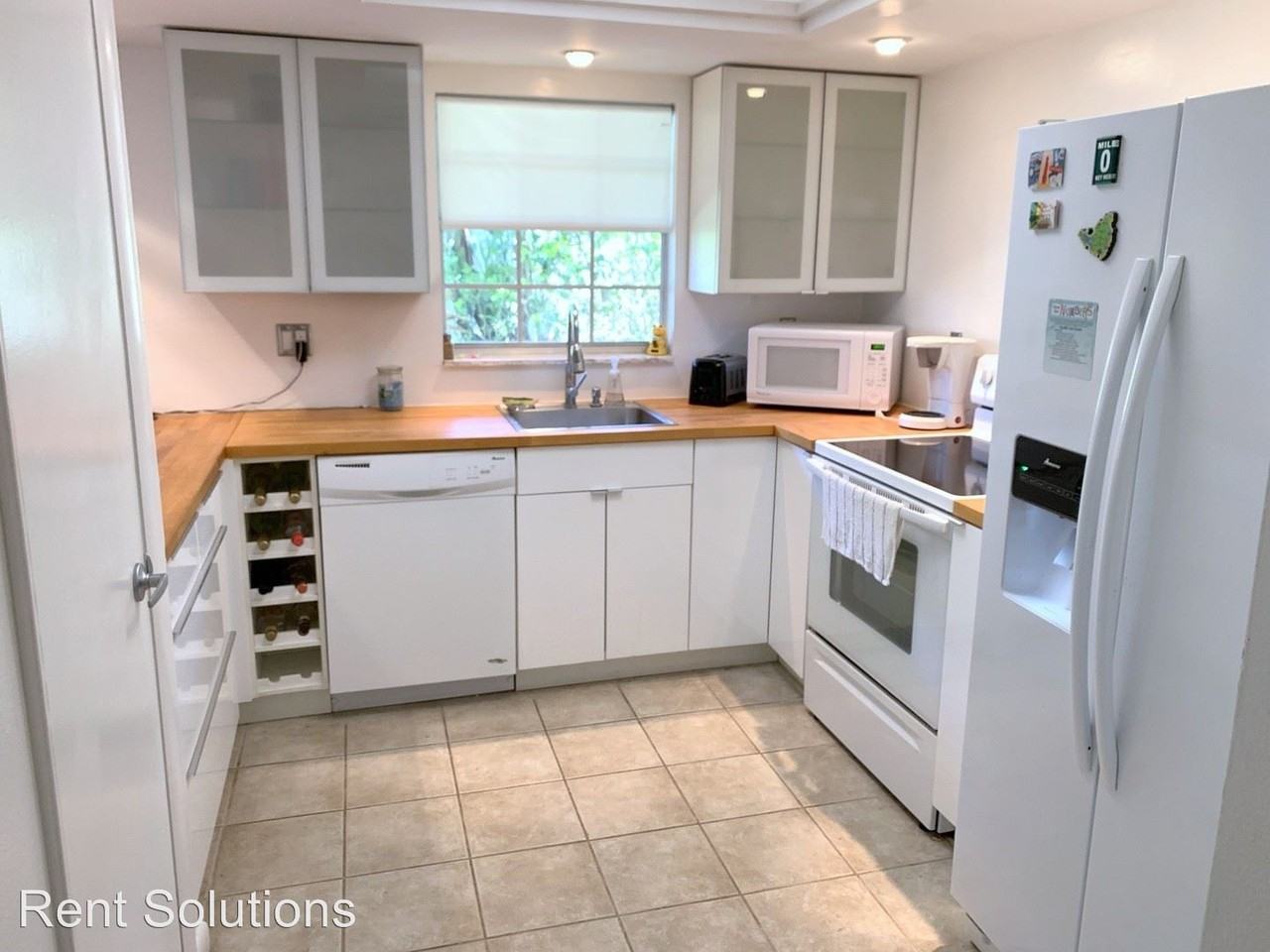 8812 Bay Pointe Dr #101 - Photo 2 of 17