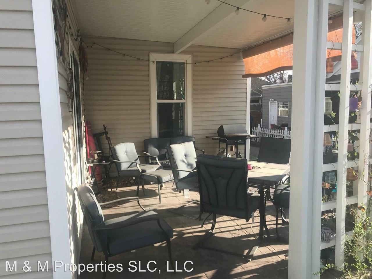 1064 Princeton Ave S - Photo 3 of 7