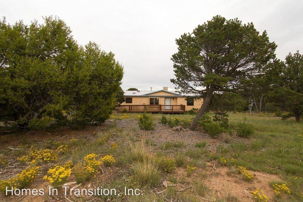 63 Longview Dr - Photo 3 of 21