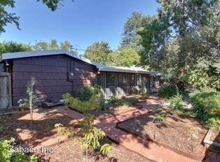 650 Amherst Dr - Photo 2 of 19