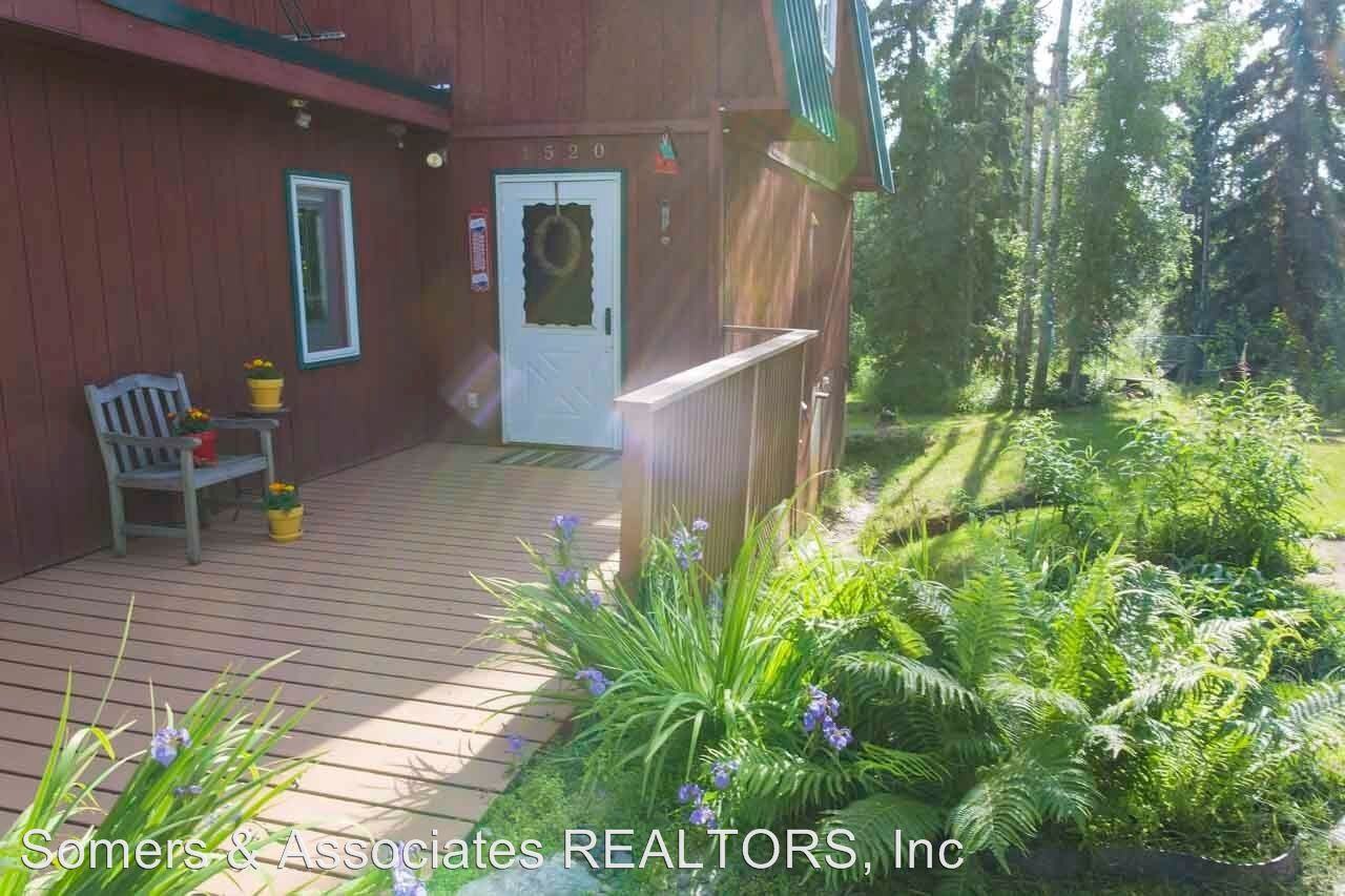 1520 Jennifer Dr - Photo 2 of 18