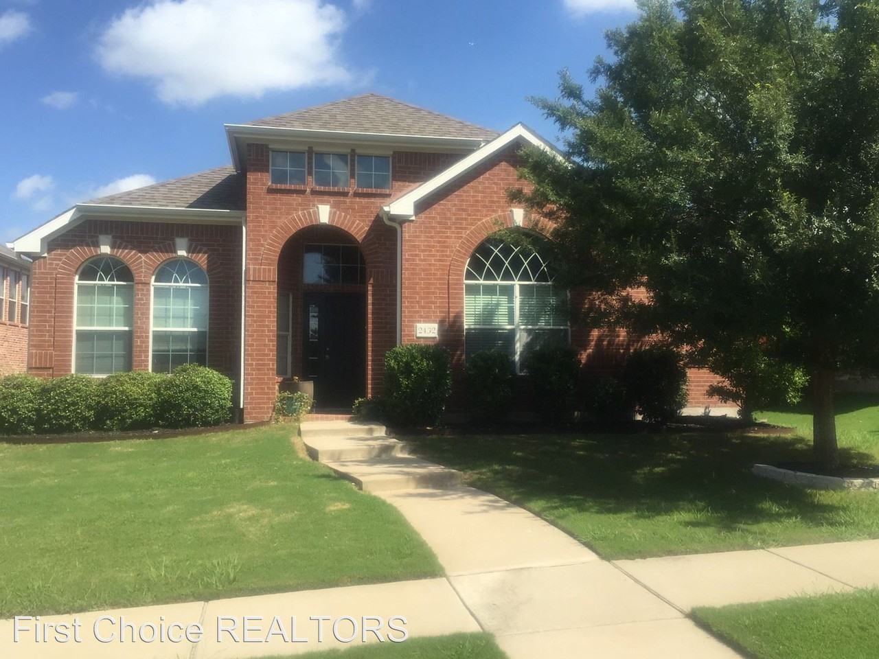 2432 Del Largo Way - Photo 2 of 6