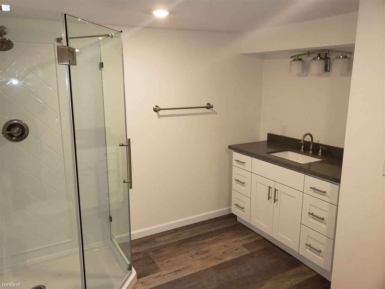 12726 Southeast Oatfield Road - Photo 3 of 15