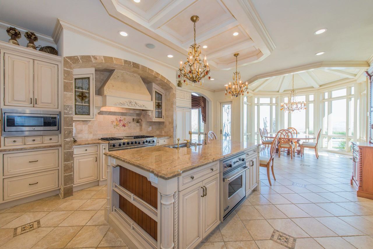 7 Adams Way - Photo 2 of 20