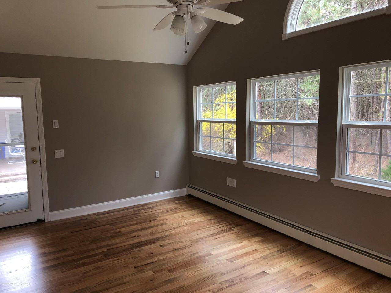 15 Weybridge Ct - Photo 3 of 5