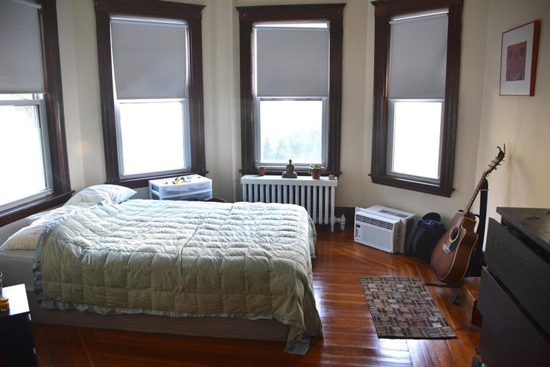 104 Summer Street - Photo 2 of 7