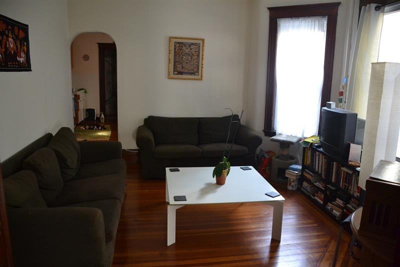 104 Summer Street - Photo 3 of 7