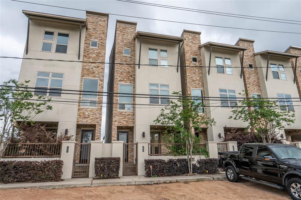 194 Harvard St - Photo 2 of 34