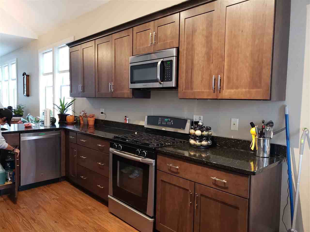 20 Cherry Ln - Photo 3 of 27