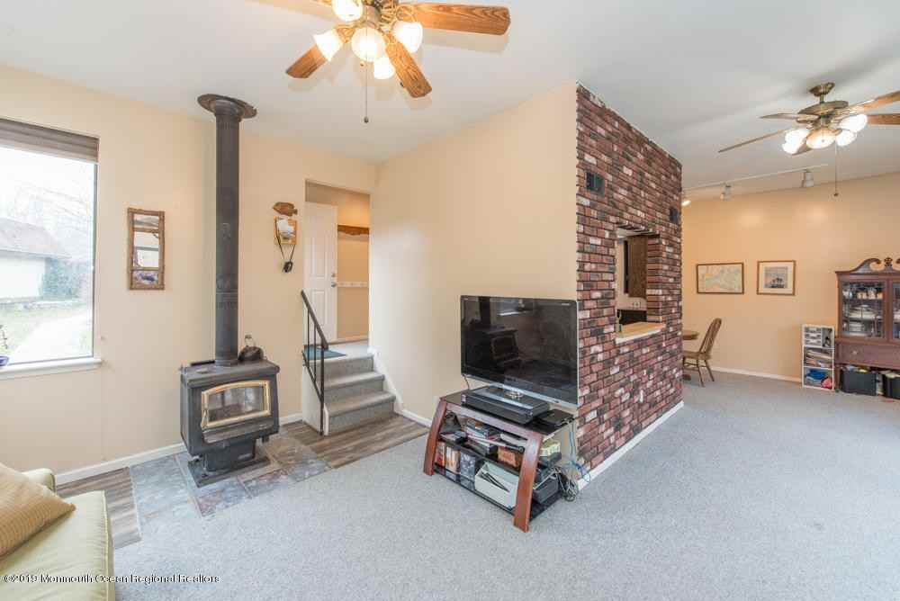 30 Oriole Ln - Photo 2 of 33
