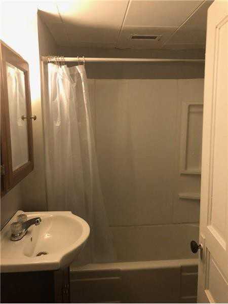 208 E Main St - Photo 3 of 10