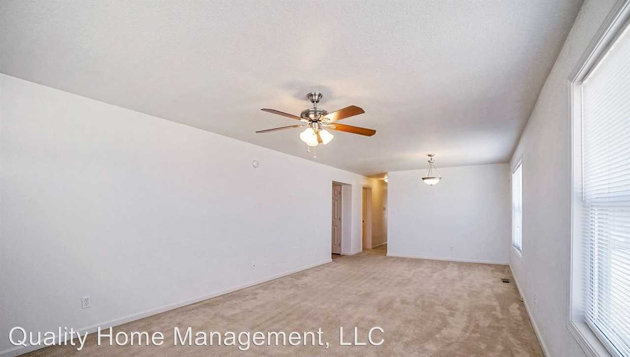 2323 Osprey Ct - Photo 3 of 21