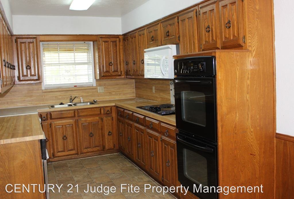 125 Forest Brook Dr - Photo 3 of 10