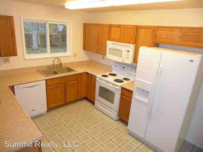 2206 Muir St - Photo 3 of 11