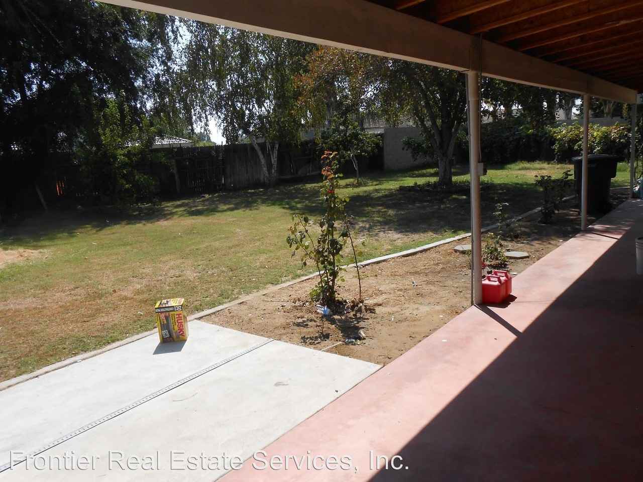 10100 Michele Ave - Photo 2 of 3