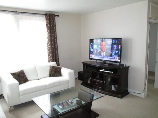 621 Stamford Rd - Photo 3 of 21