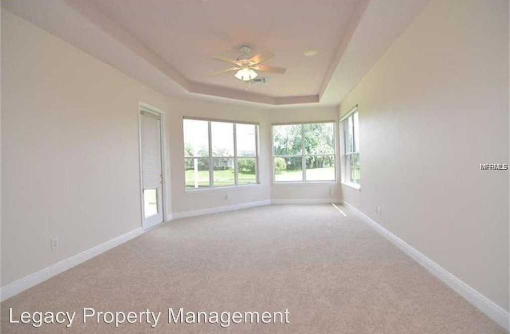 3231 Regal Crest Dr - Photo 3 of 7