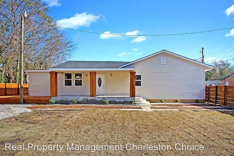 1129 Armstrong Ave - Photo 2 of 33