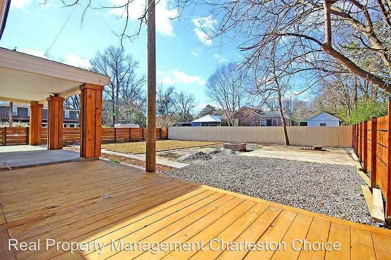 1129 Armstrong Ave - Photo 3 of 33
