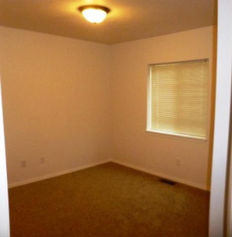 213 Spruce Rd - Photo 2 of 7