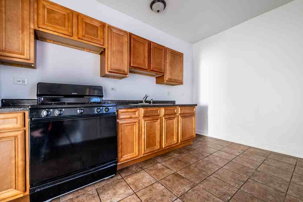 1236-40 S Lawndale Ave - Photo 2 of 11