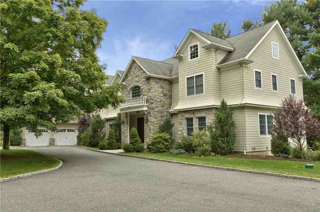 65 Middle Patent Rd - Photo 2 of 28