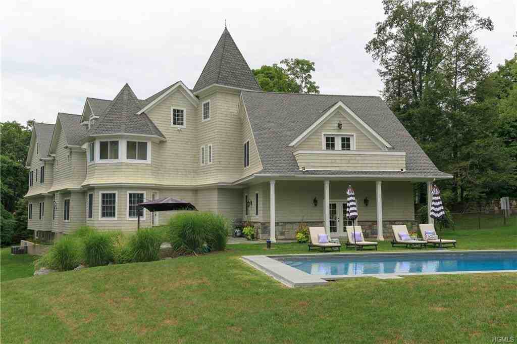 65 Middle Patent Rd - Photo 3 of 28