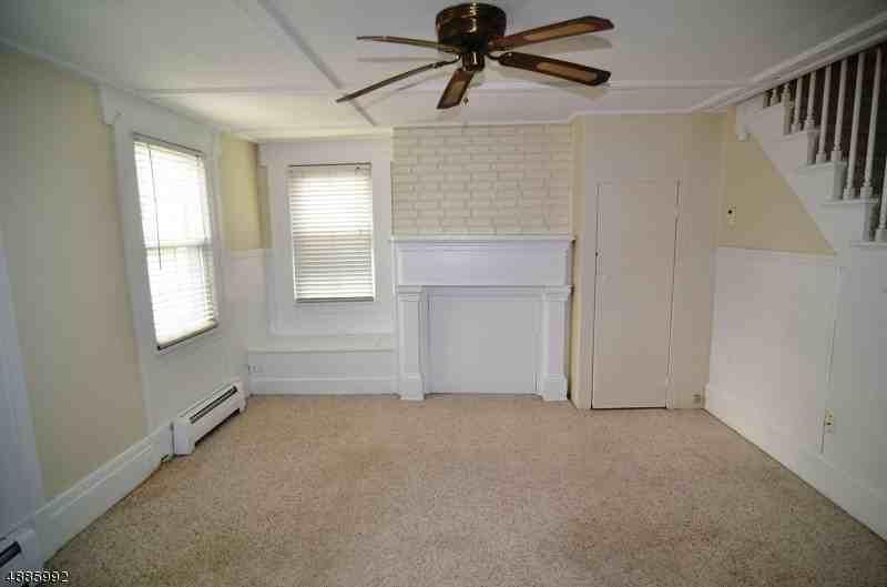 20 E Main St - Photo 2 of 18