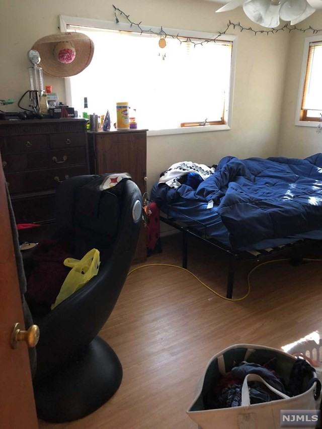 20 Collins Ave - Photo 2 of 8