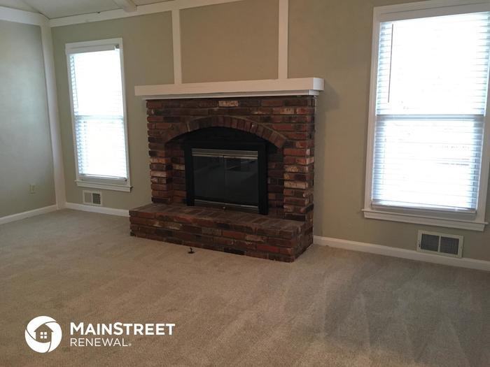 506 N Jefferson St - Photo 3 of 17