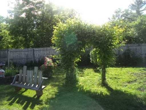 18 Sycamore Rd - Photo 3 of 13