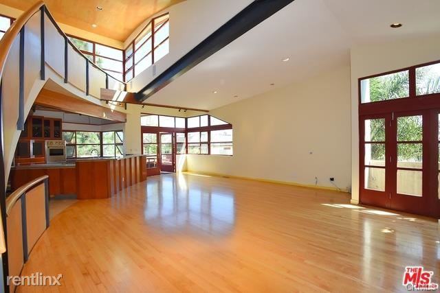 15267 Friends St - Photo 2 of 6