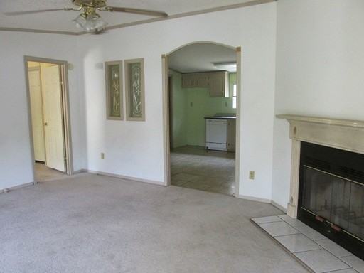 91 Paul Revere Ln - Photo 3 of 12