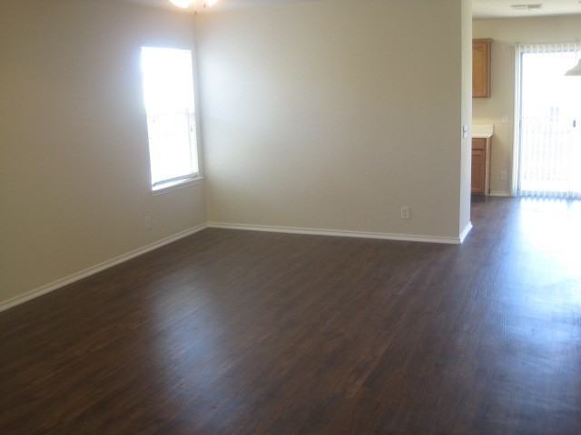 324 Precipice Way - Photo 3 of 15