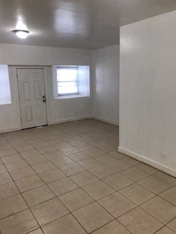 1142 North Monticello Avenue #1 - Photo 2 of 12