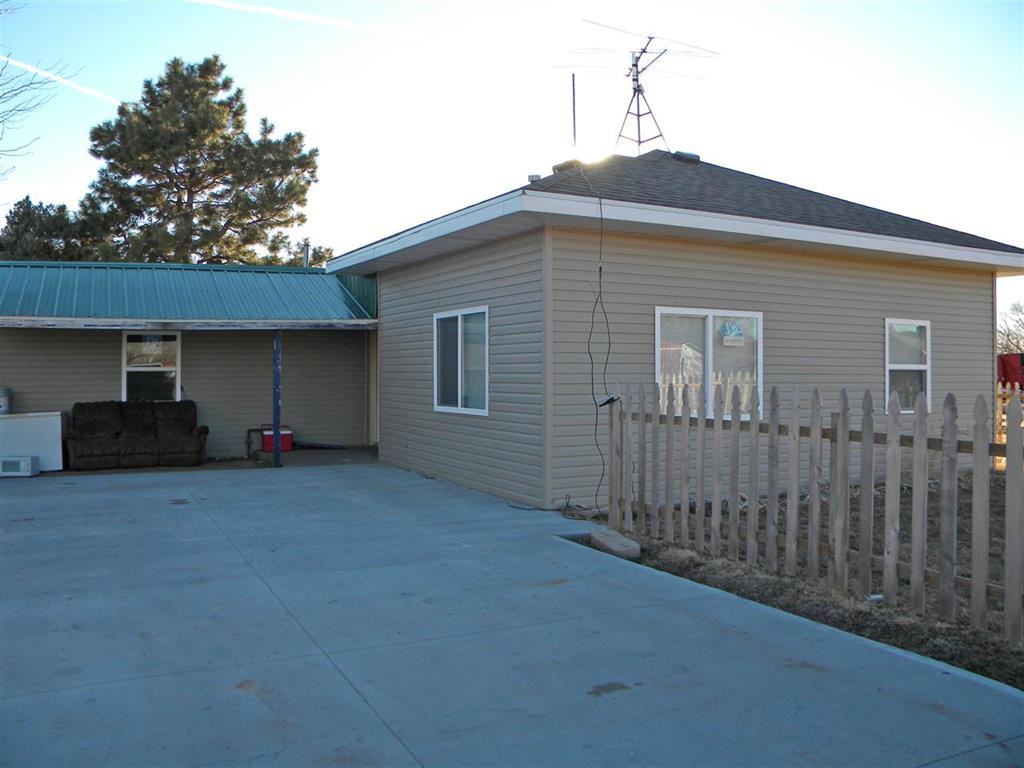 3020 W 14th St - Photo 2 of 24