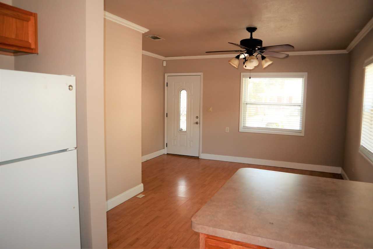 1219 E Frierson Ave - Photo 6 of 18