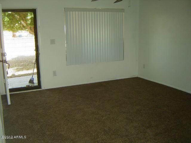 5503 S Palm Dr - Photo 3 of 4