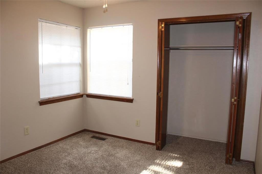 2100 Pebble Creek Blvd - Photo 5 of 15