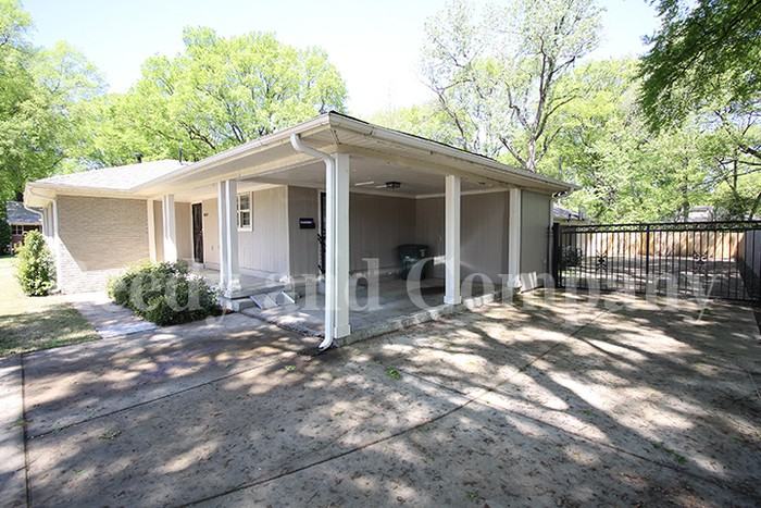 4830 Park Ave - Photo 3 of 29