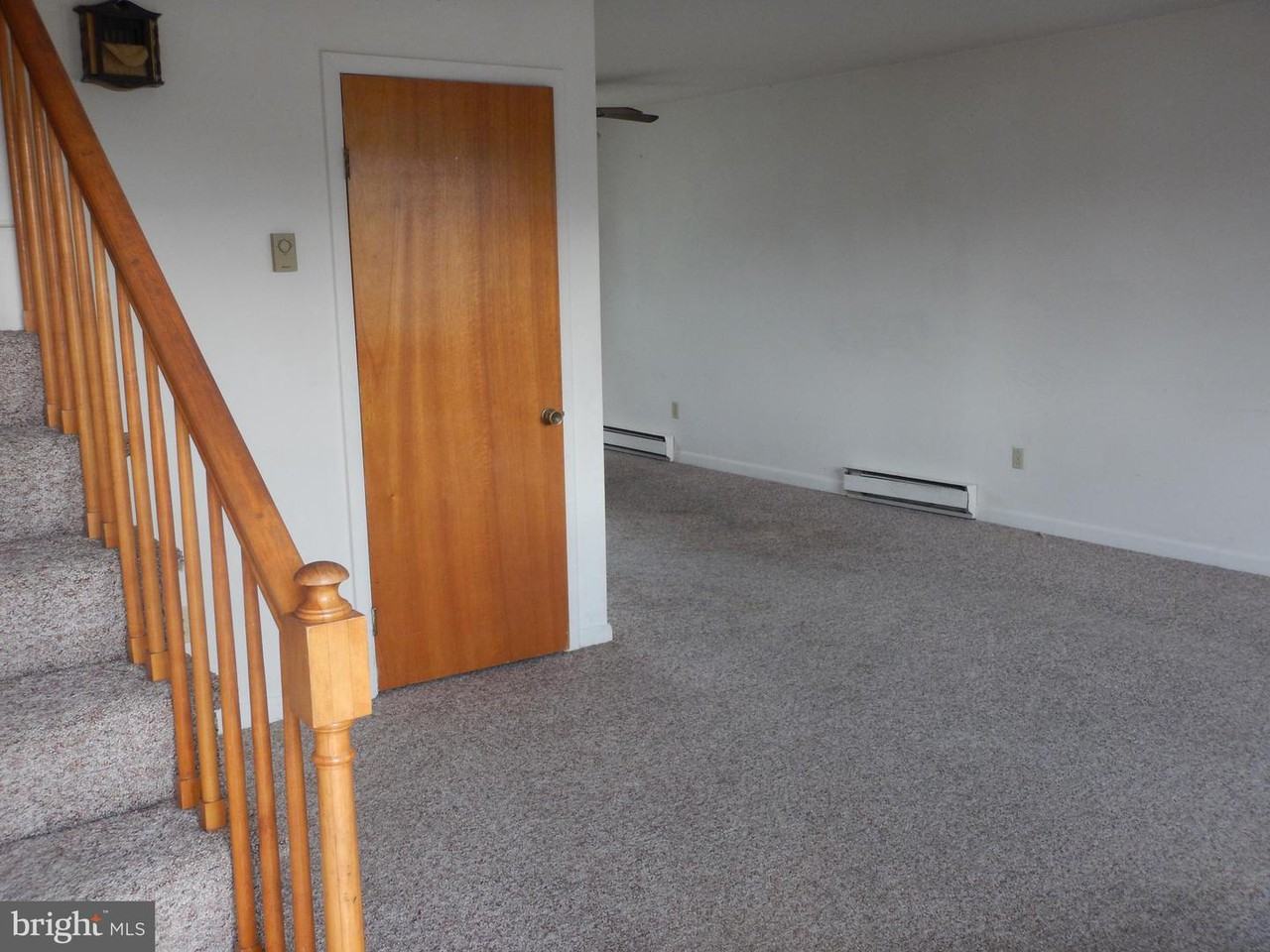 373 S Washington St - Photo 3 of 14