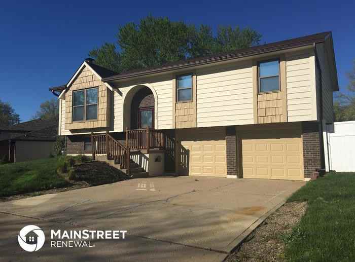 1604 N Glen Ellyn St - Photo 2 of 15