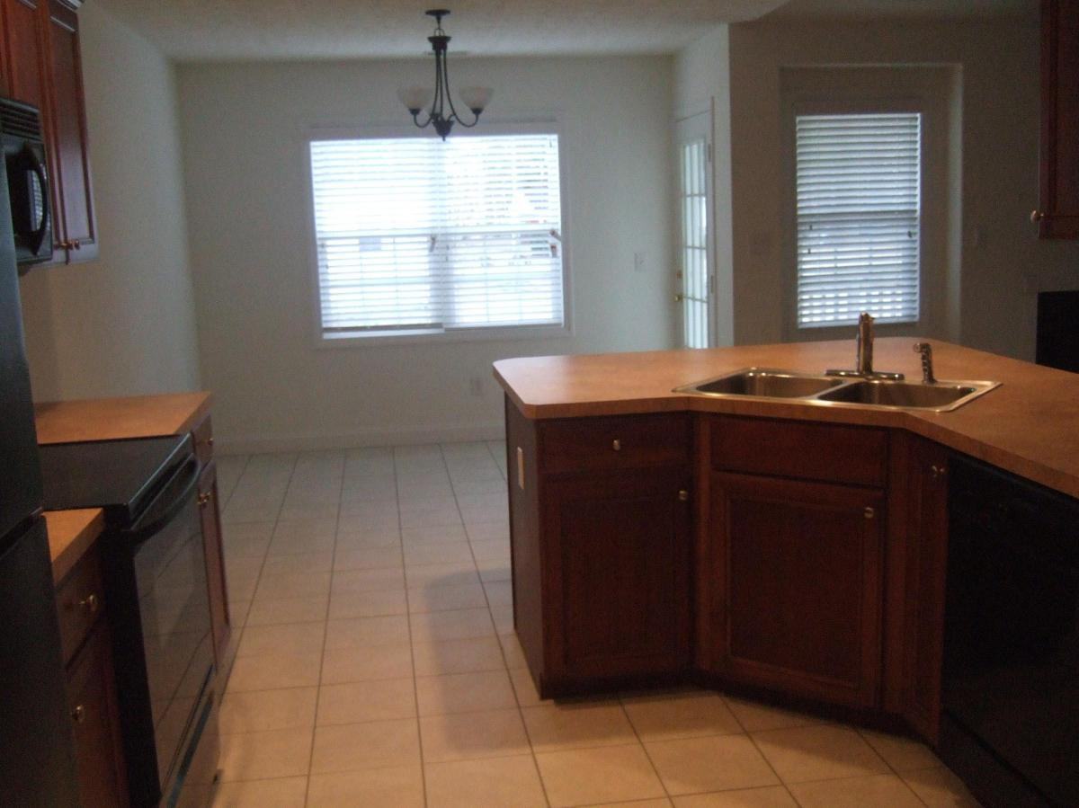 103 Madison Bay Dr - Photo 2 of 6