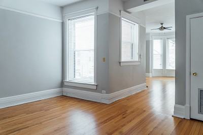 10-12 W. Chestnut - Photo 2 of 5