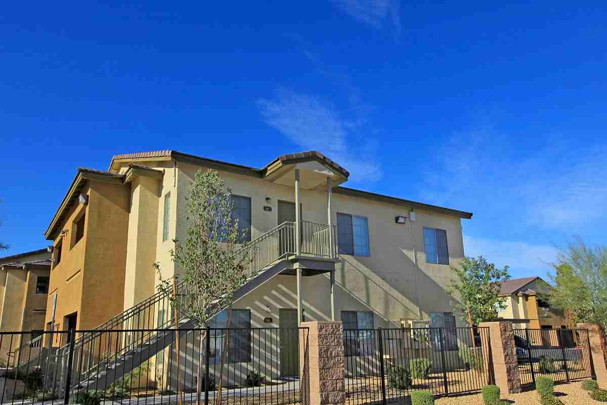 Sandpointe - Photo 3 of 22