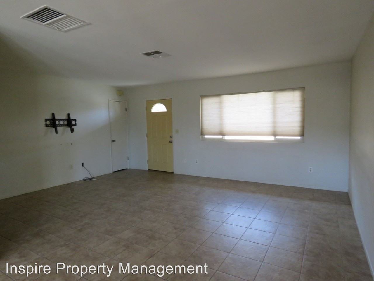 49017 Hibiscus Dr - Photo 2 of 14