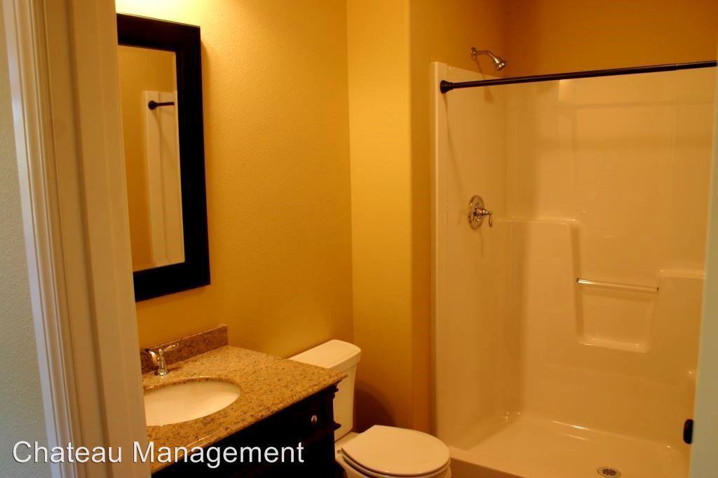 1750 NW Polk Ave - Photo 2 of 14