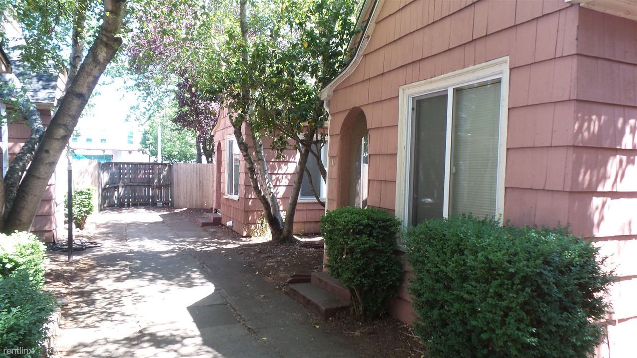 1376 W 6th Ave #F