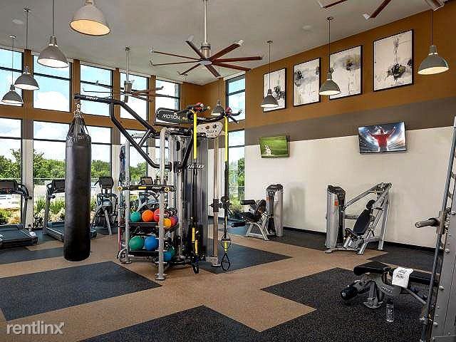 The Ellis - Photo 2 of 20